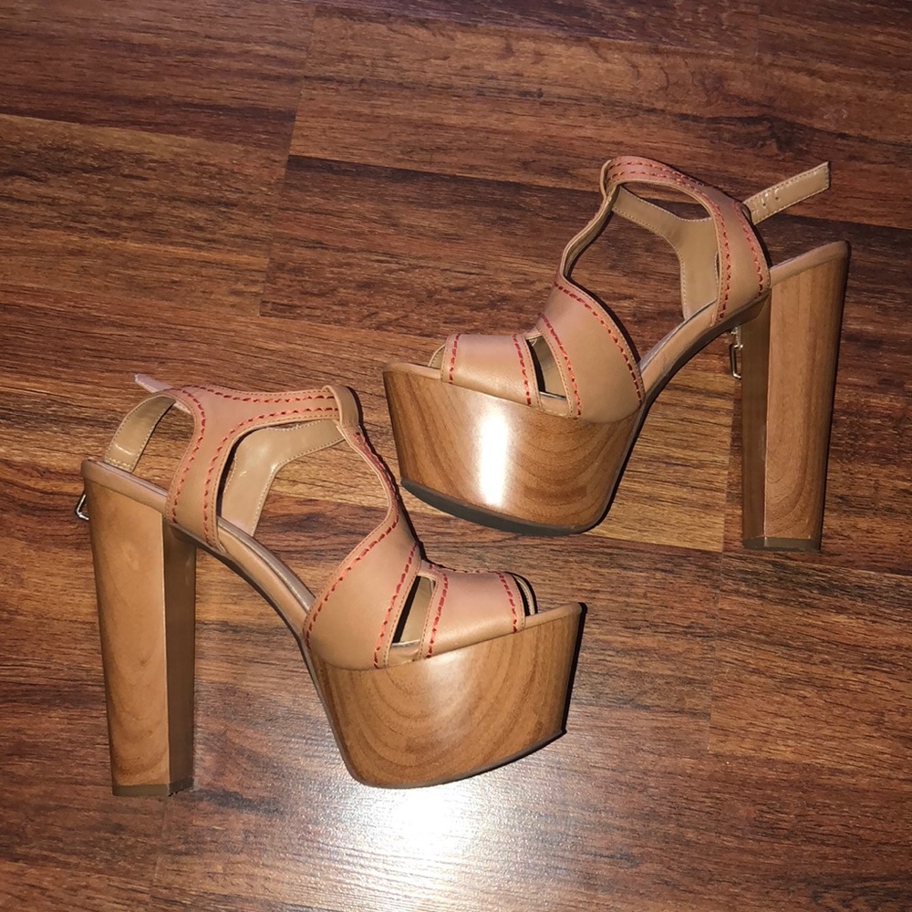 Jessica Simpson platform heels